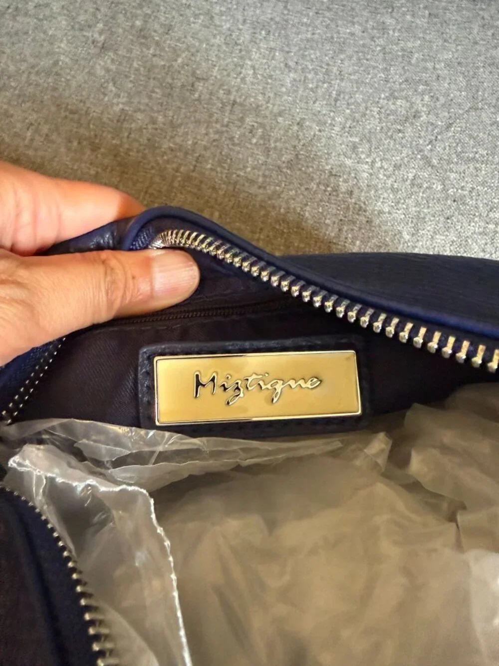 Miztique 2-in-1 Scoop Neck Tote and Removable Zip Pouch Set NWOT